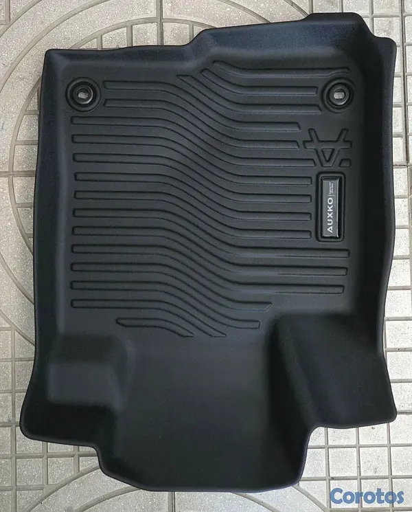 accesorios para vehiculos - Vendo de oportunidad conjunto de alfombras tipo bandejas para Honda HRV 2023 2