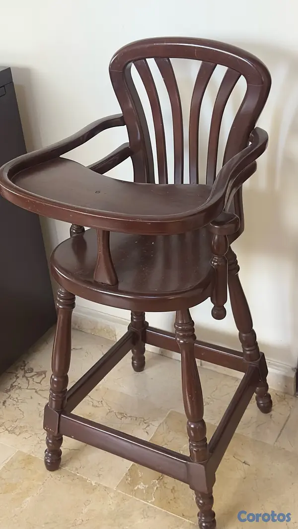 muebles y colchones - Silla para bebé de caoba 2