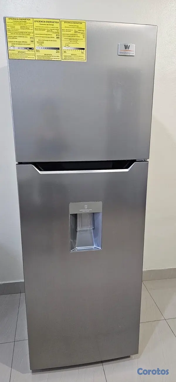 cocina - nevera como nueva solo un año de uso sin ningún problema está totalmente nueva  2