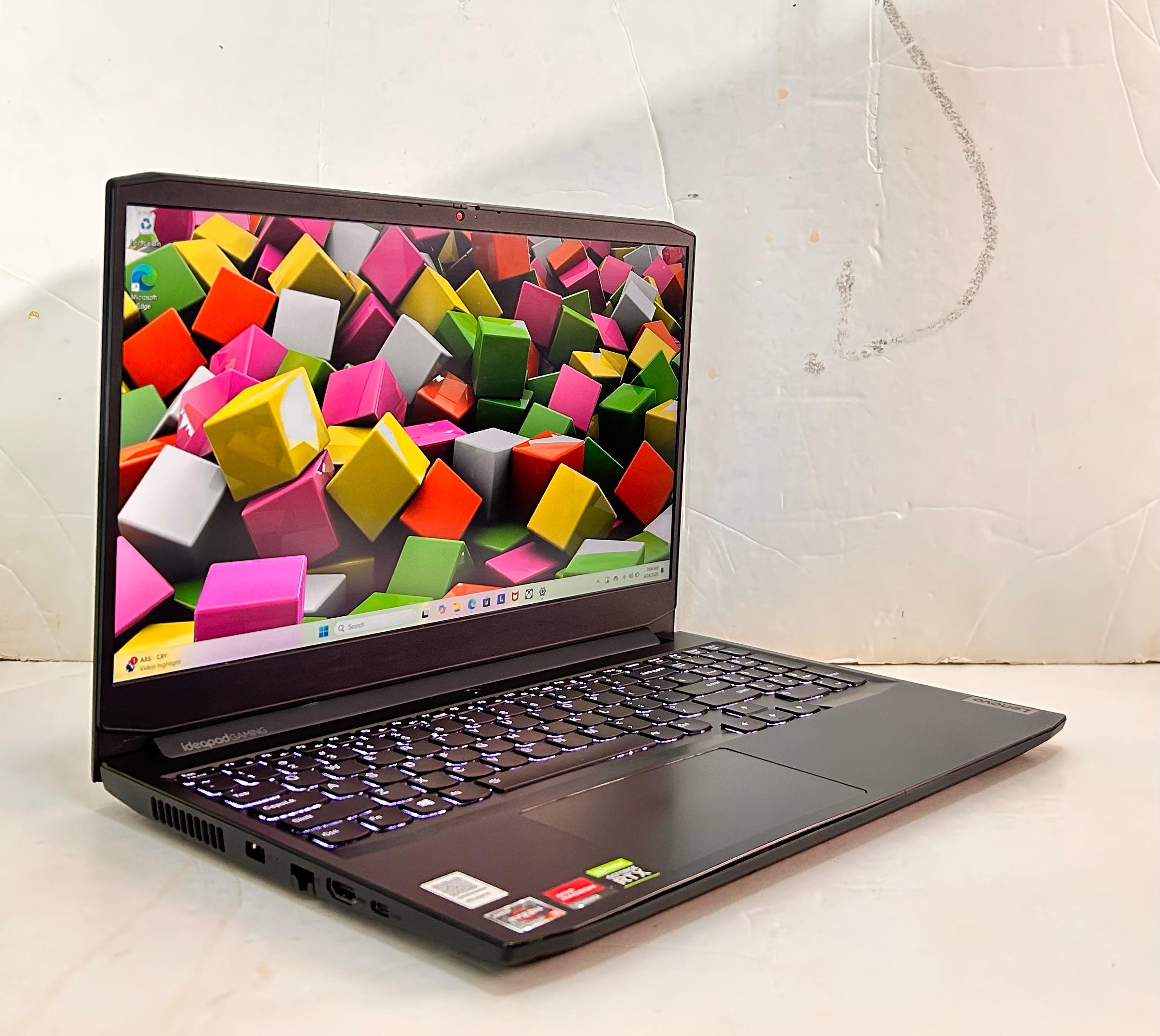 computadoras y laptops - Laptop Lenovo IdeaPad GAMING 3, 120Hz, 32GB RAM, R