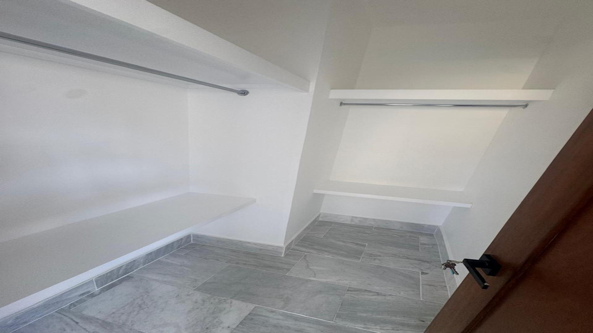 apartamentos - APARTAMENTO EN PISO ALTO CON LINEA BLANCA EN LA ESMERALDA SANTIAGO 9