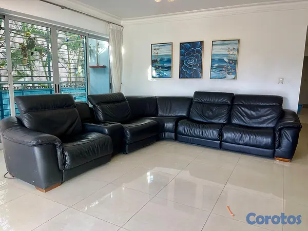 muebles y colchones - Mueble estudio en cuero negro reclinable en buen estado  2