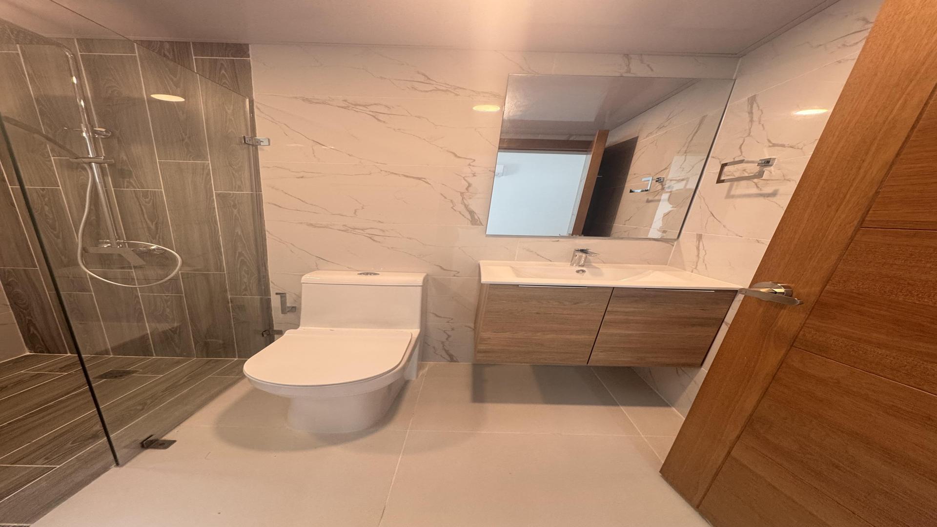 apartamentos - En alquiler apto de una habitación con línea blanca en el ensanche Naco 4
