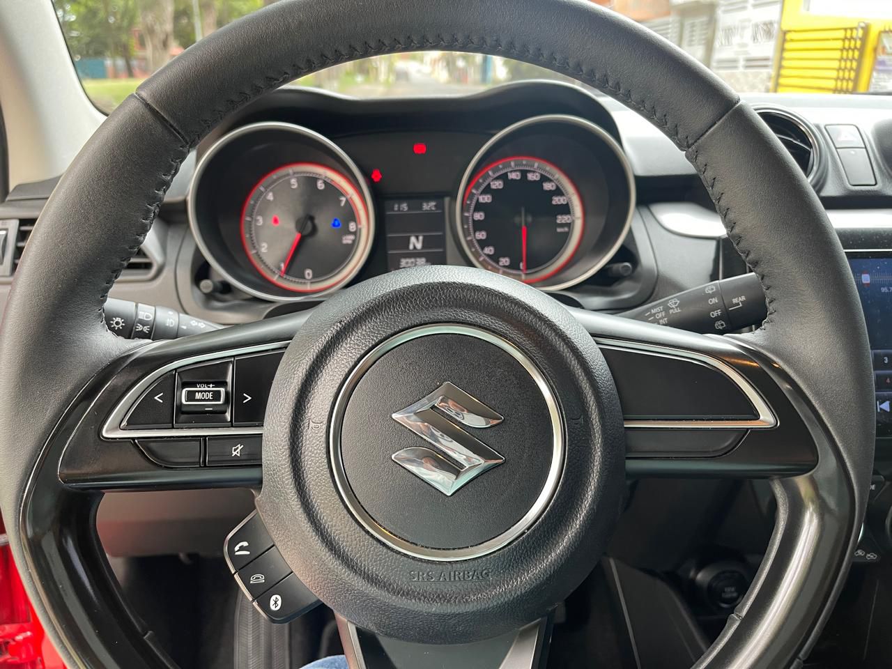 carros - Vendo Suzuki Swift 2024 4