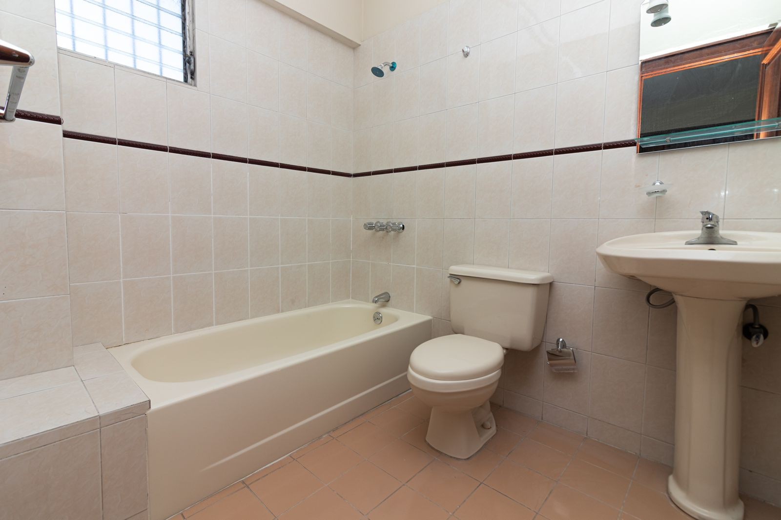 apartamentos - Apartamento en Venta en US$177,000 de 3 habitaciones en 📍Los Restauradores 8