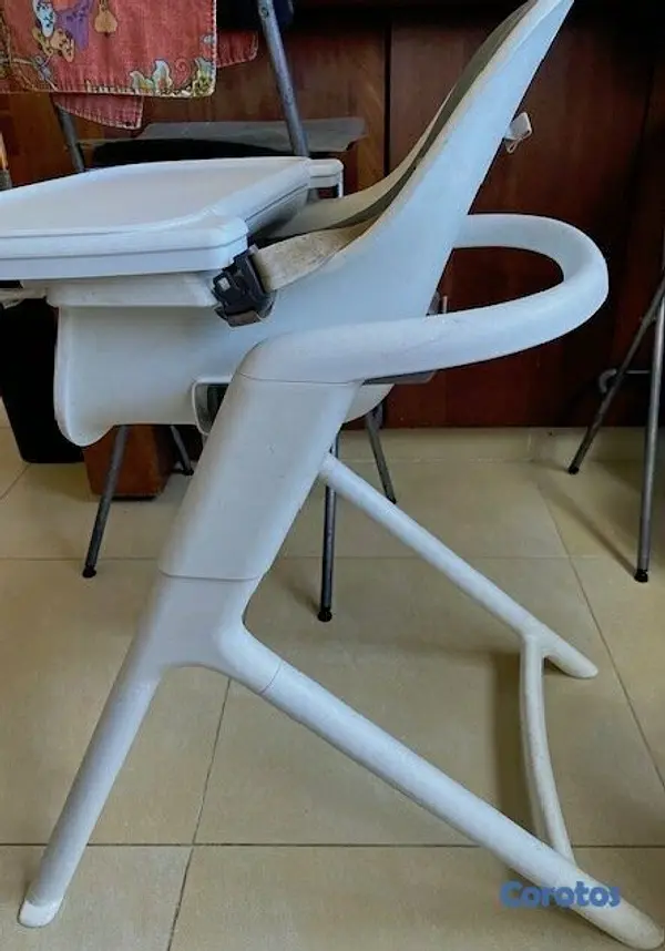 coches y sillas - Vendo silla de comer Bebe marca 4moms usado como n 3