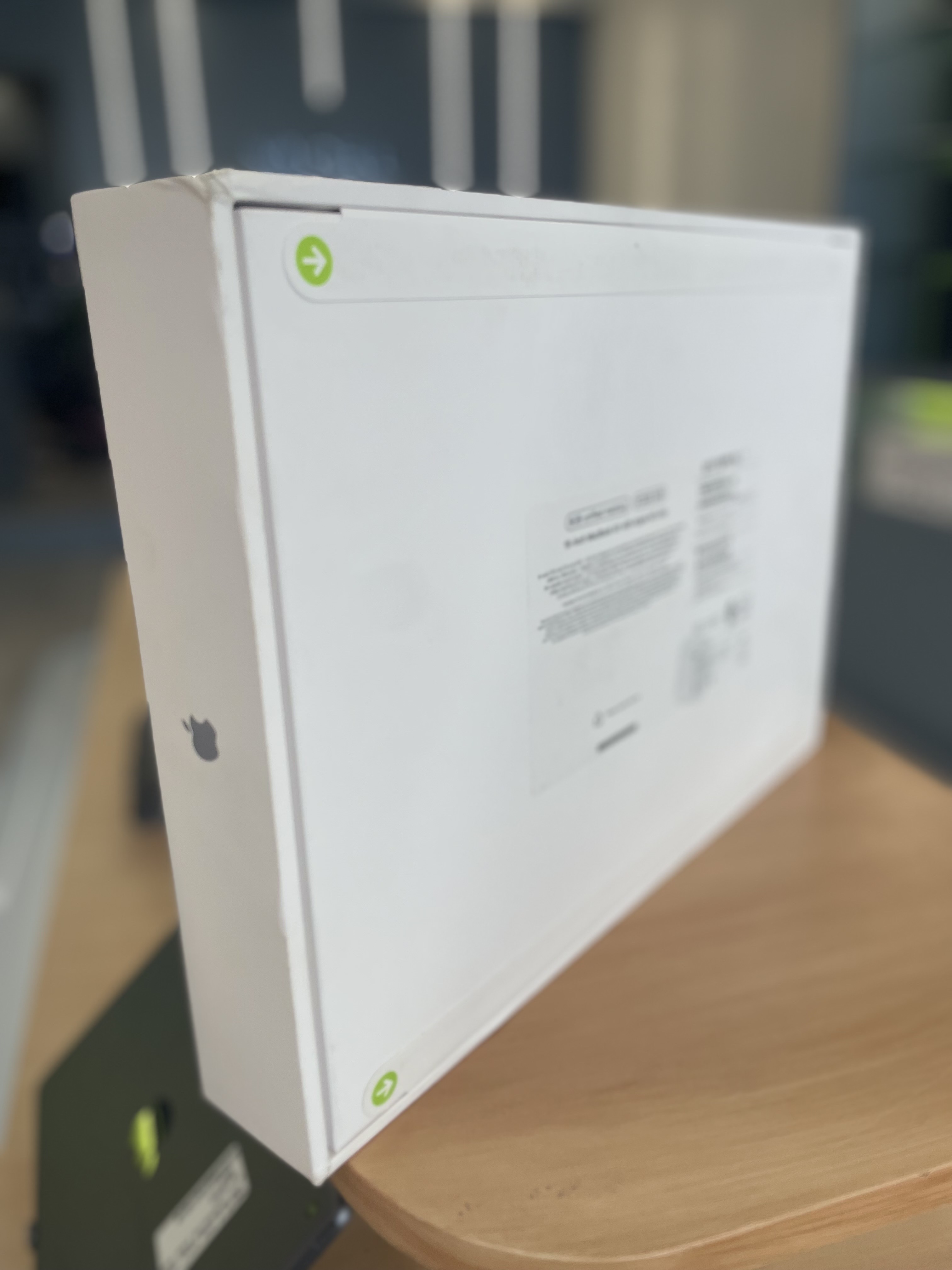 computadoras y laptops - MACBOOK AIR M3 15 PULGADA8Gb de ram 512Gb SSD 