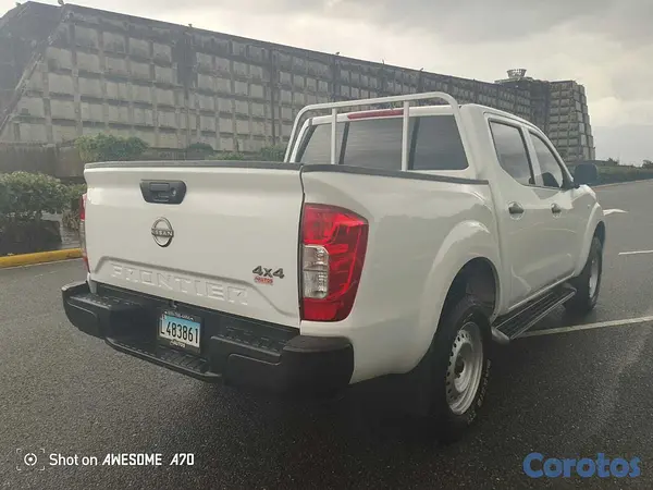 jeepetas y camionetas - Nissan frontier 2024 mecánica 4x4  5