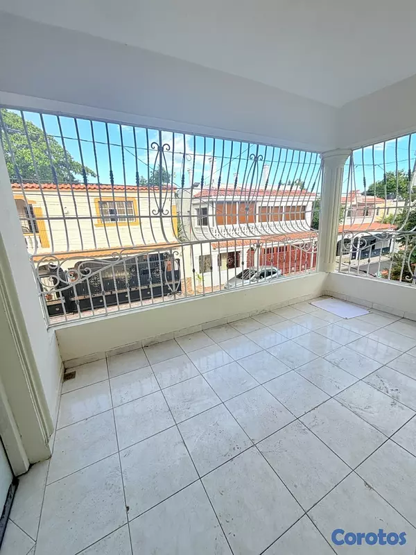 casas - venta de casa con 4 habitaciones en la autopista de san Isidro Santo Domingo 14