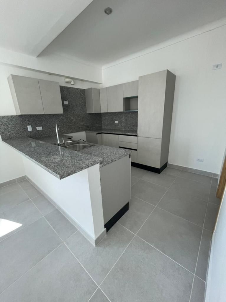 apartamentos - Venta de apartamento ubicado en el exclusivo sector de la Esperilla DN 5