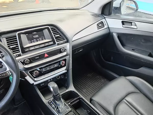 carros - HYUNDAI SONATA NEW RISE 2019 BLANCO 9
