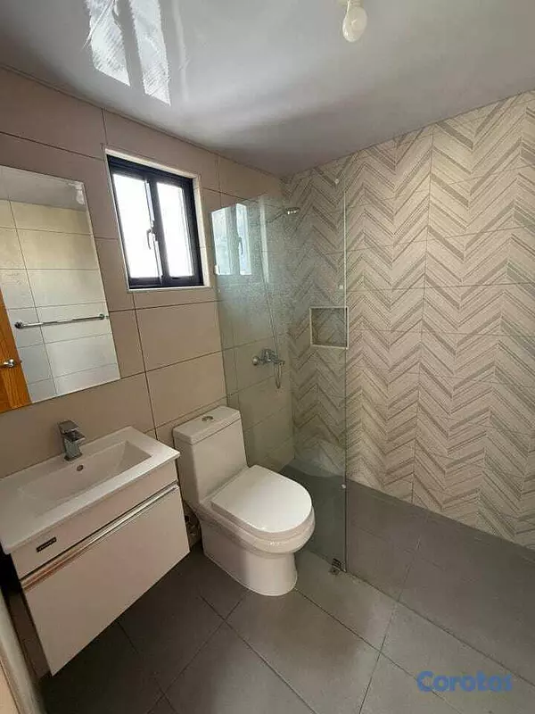 apartamentos - Alquiler de Apartamento en Evaristo Morales  5