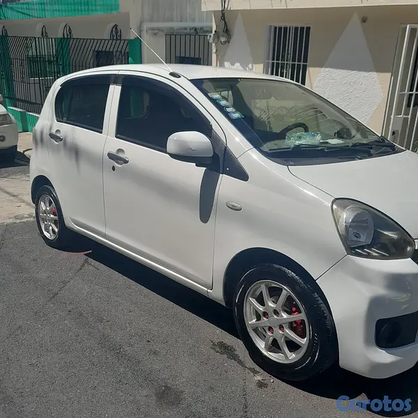 carros - Daihatsu Mira 2014 blanca  4