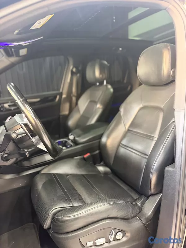 jeepetas y camionetas - Vendo porsche cayenne 2019 7