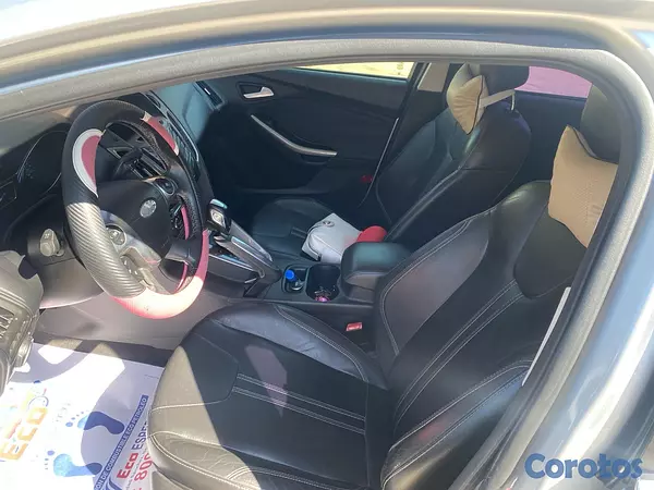 carros - Carro Ford Focus  6