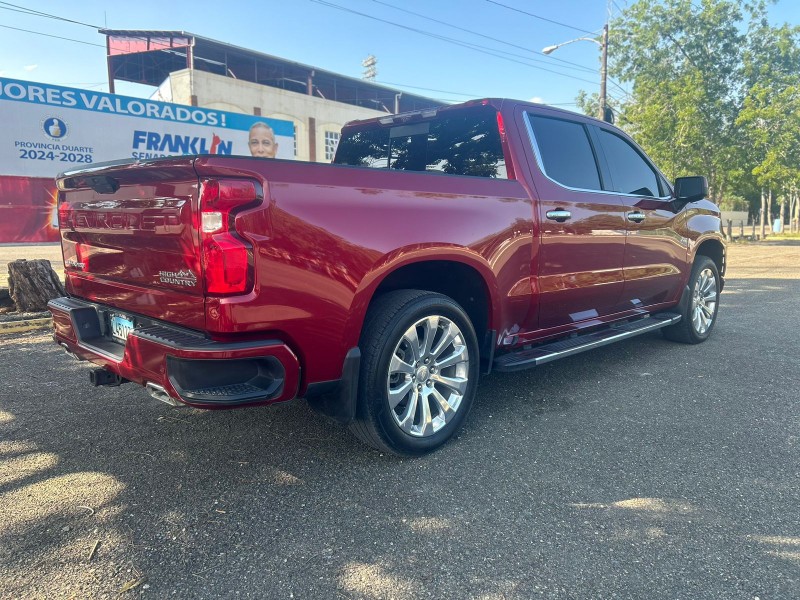 jeepetas y camionetas - Chevolet silverado high country 2021 4
