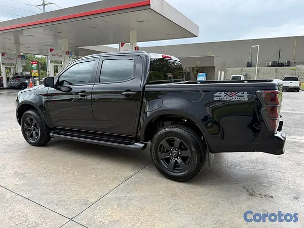 jeepetas y camionetas - 𝐈𝐒𝐔𝐙𝐔 𝐃-𝐌𝐀𝐗 𝟐𝟎𝟐𝟔 𝟒𝐗𝟒 𝐃𝐈𝐄𝐒𝐄𝐋 🐆 5