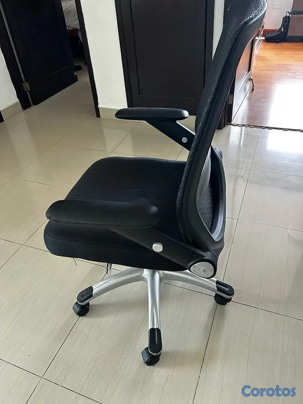 equipos profesionales - Vendo Silla ejecutiva en excelentes condiciones  2