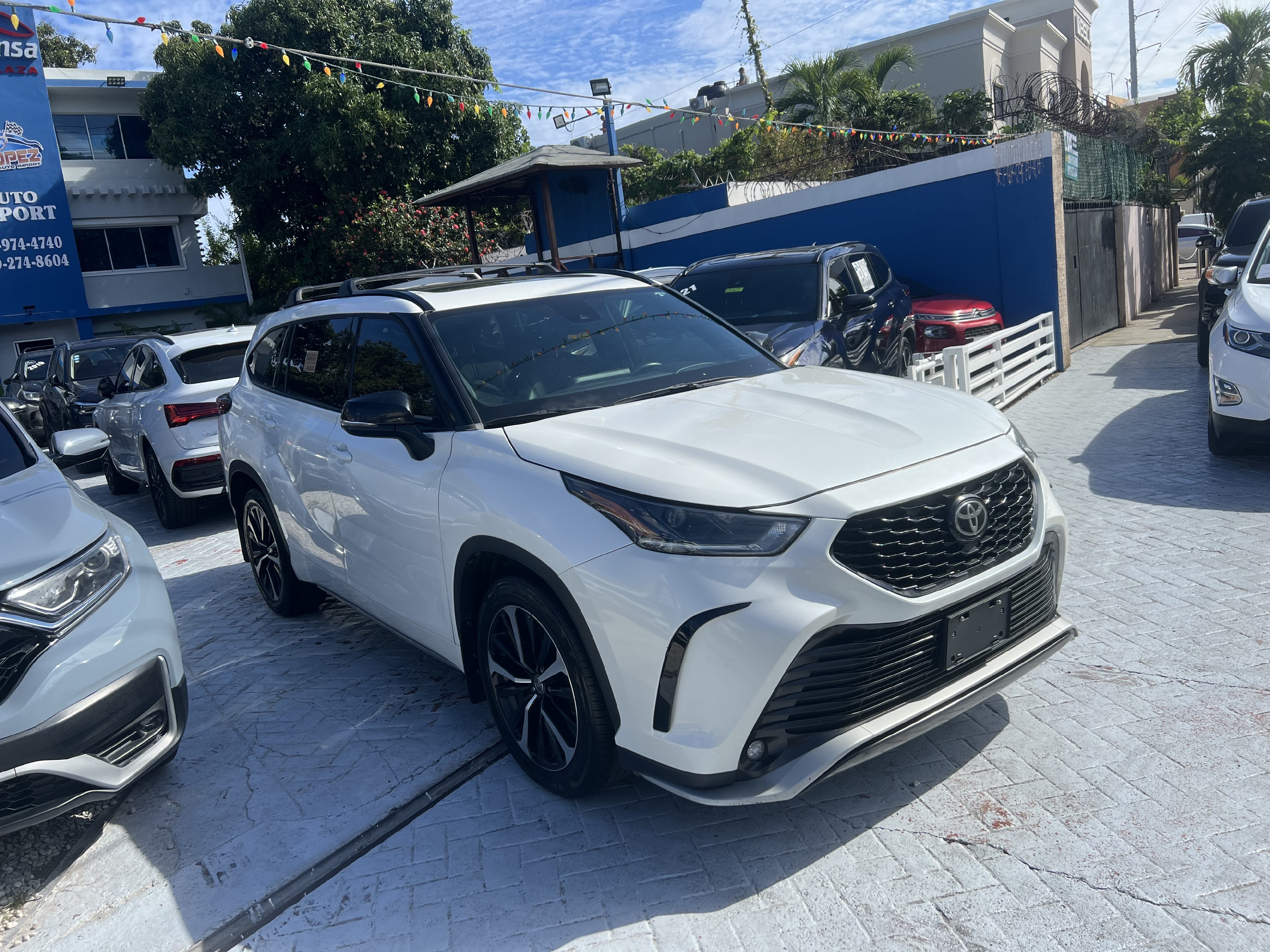 jeepetas y camionetas - TOYOTA HIGHLANDER XSE 2021
