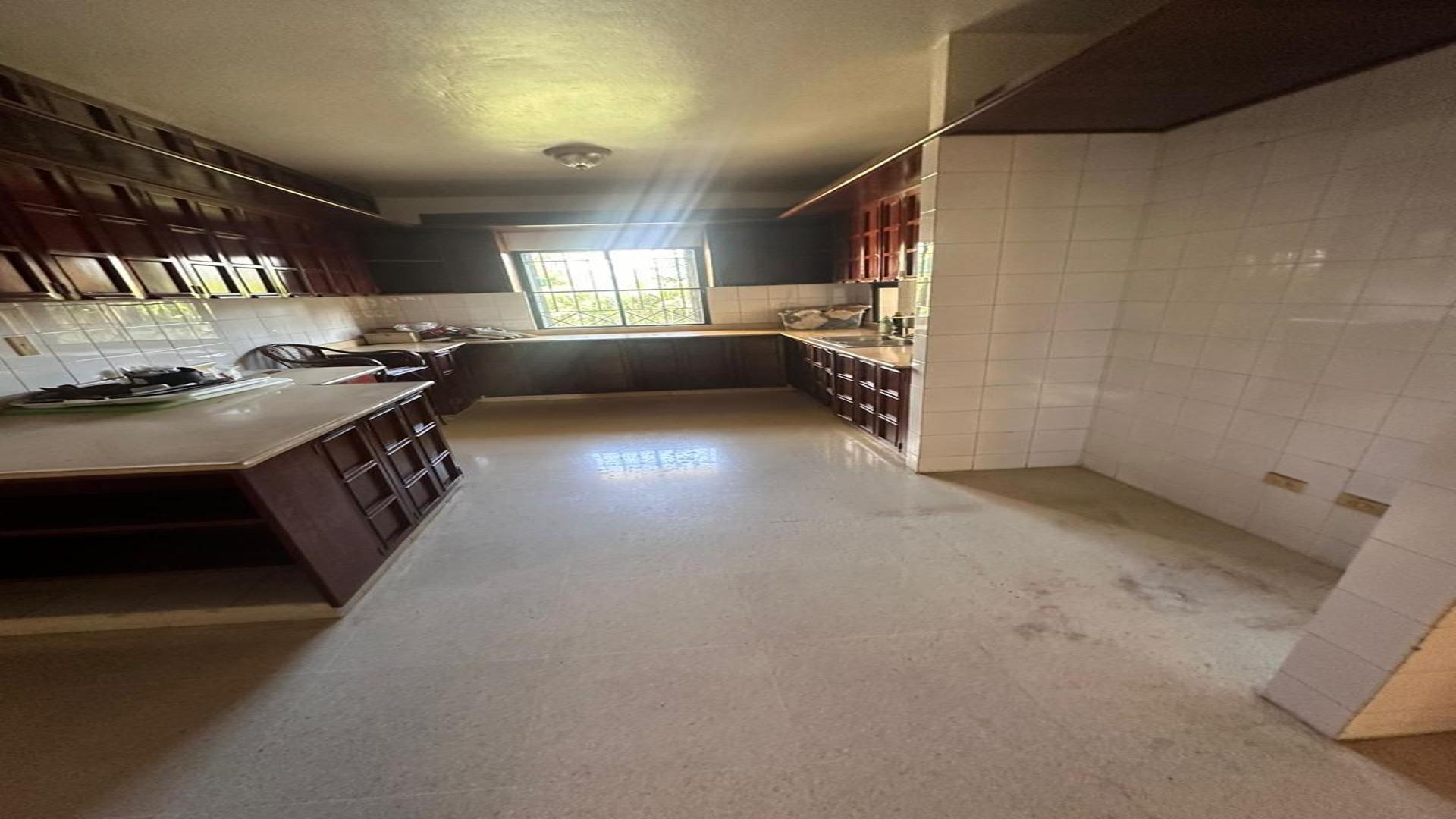 casas - Casa en venta con amplio terreno en Arroyo Hondo 4
