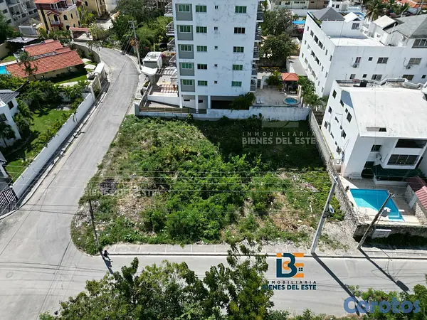 solares y terrenos - SE VENDE DE OPORTUNIDAD Excelente Solar con 750 me 3