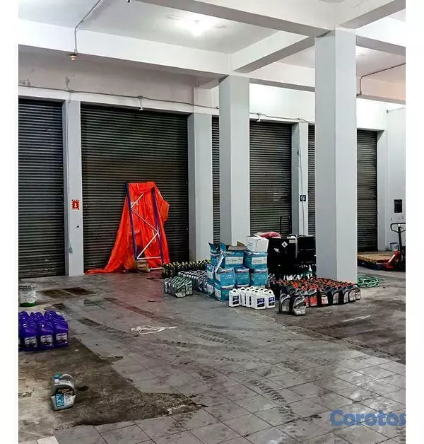 oficinas y locales comerciales - Alquilo Local Comercial en Quisqueya 8