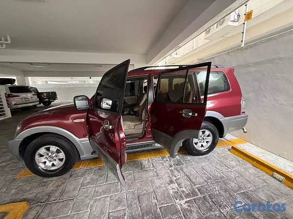 jeepetas y camionetas - MITSUBISHI MONTERO 2005  4