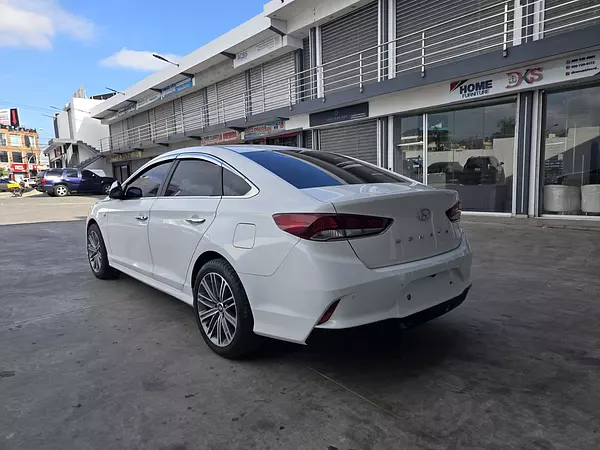 carros - HYUNDAI SONATA NEW RISE 2019 BLANCO 4