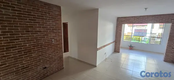 apartamentos - Venta Apartamento 2do piso en Residencial Jardines 2