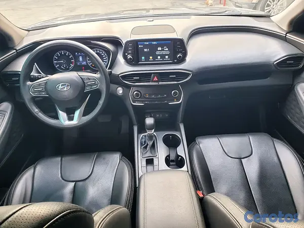 jeepetas y camionetas - Hyundai Santa Fe SE 2020 5