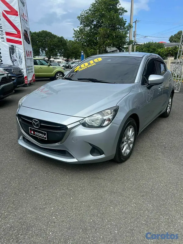 carros - Mazda Demio 2019 5