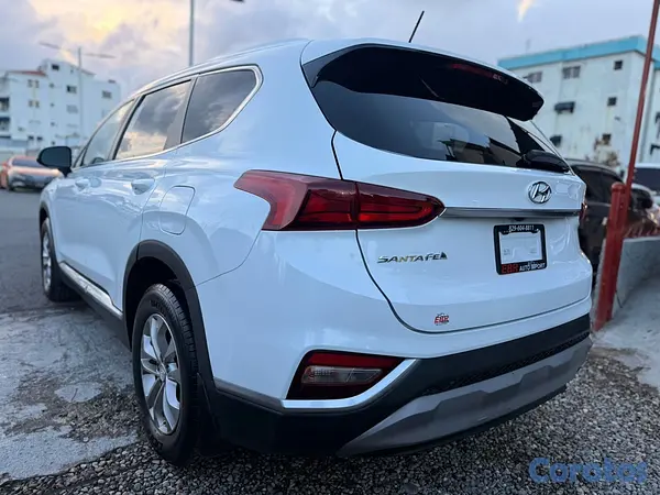 jeepetas y camionetas - Hyundai Santa Fe SEL 2020 4