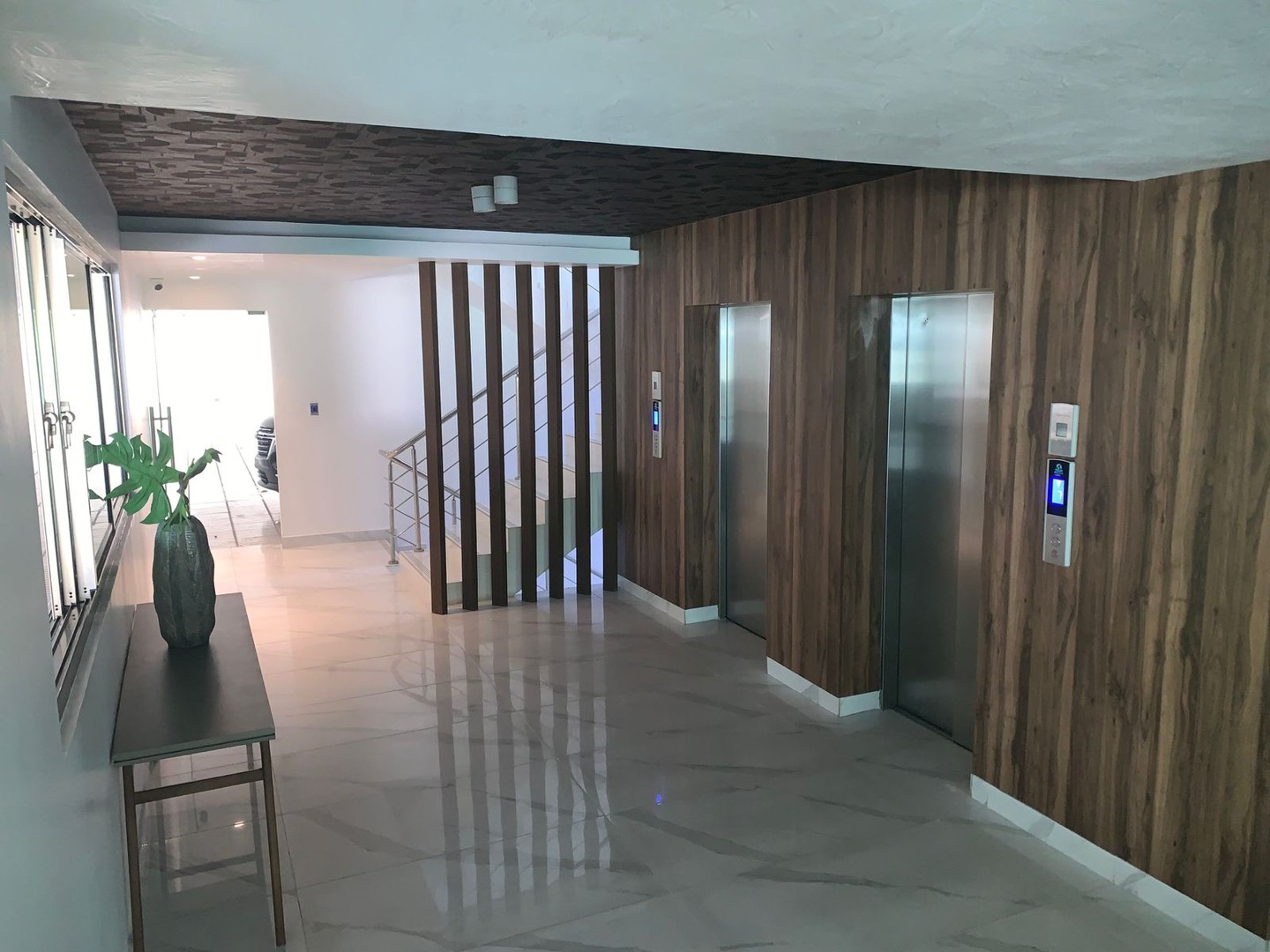 apartamentos - Se vende apartamento en Evaristo Morales 8