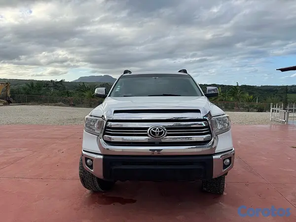 jeepetas y camionetas - 2017 Toyota Tundra 4X4 6