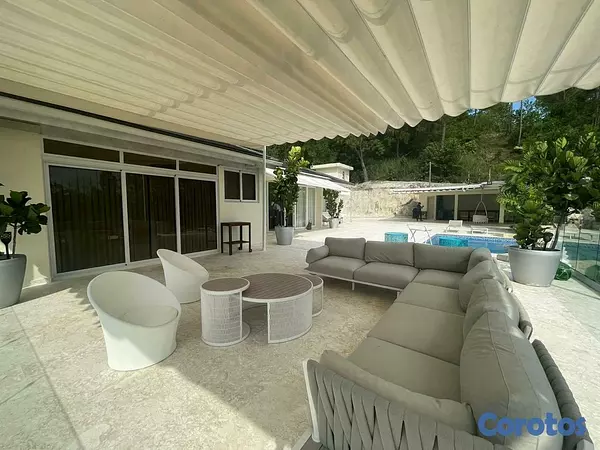 casas vacacionales y villas - Villa en venta a pocos minutos de la ciudad totalmente Amueblada- Lomas Lindas 5