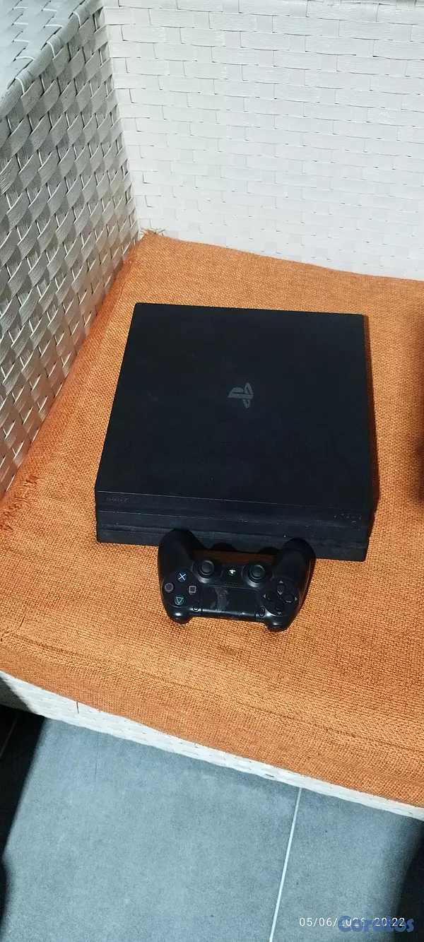 consolas y videojuegos - 🚨 VENDO PS4 PRO 1TB 🔥🎮 PS4 Pro 1TB FULL NÍTIDA  5