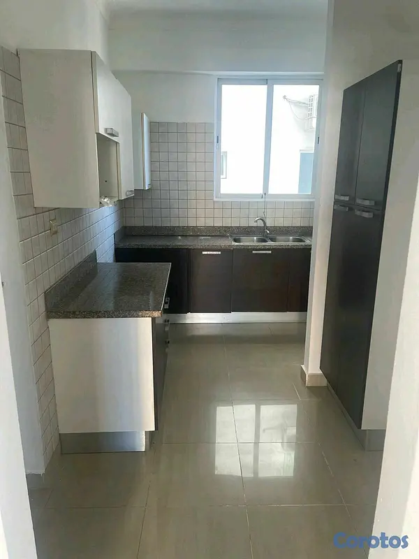 apartamentos - Rento apartamento sin amueblar Bella vista  4
