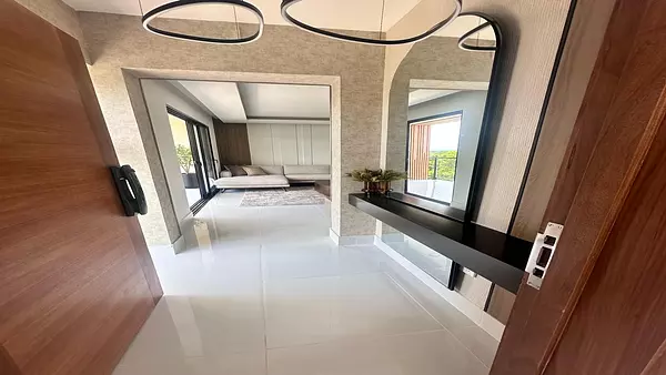 apartamentos - Apartamento de Venta-Torre con Piscina, en la Entrada de Santiago. 2