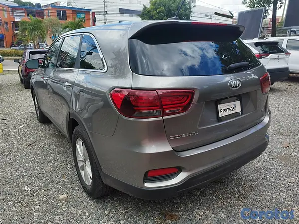 jeepetas y camionetas - 2019 Kia Sorento 3 Filas V4  6