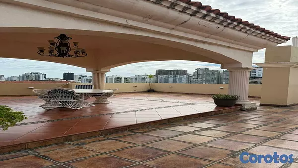 penthouses - En Venta Penthouse en Serralles de 4 habitaciones 7