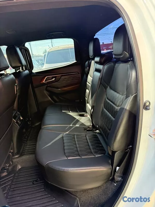 jeepetas y camionetas - ISUZU DMAX LSE 2025 8