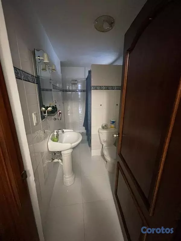 casas - Hermosa y amplia casa con precio de oportunidad ubicada en Alma Rosa 2. 12