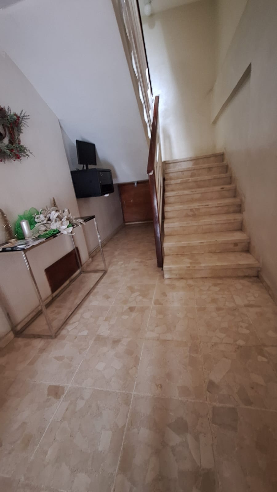 apartamentos - ALQUILO APARTAMENTO CON TERRAZA  Mirador Sur  2do 6