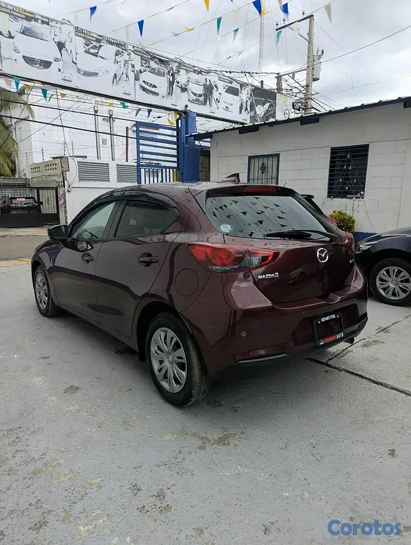 carros - MAZDA2 2020  5