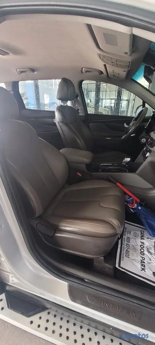 jeepetas y camionetas - HYUNDAI SANTA FE SE 2019 motor DOCH impecable  17
