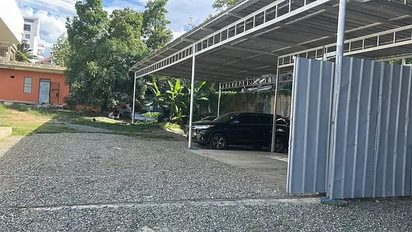 solares y terrenos - Alquilo Solar local de 1,500 metros en AV. Hispanoamérican 1