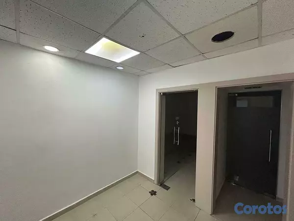 oficinas y locales comerciales - Alquiler Local para Oficinas, Bella Vista, Santo D 3