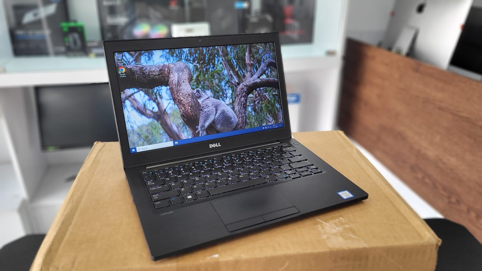 computadoras y laptops - LAPTOP i5 6TA DELL 8GB/128SSD 13PLG TECLADO ILUMINADO