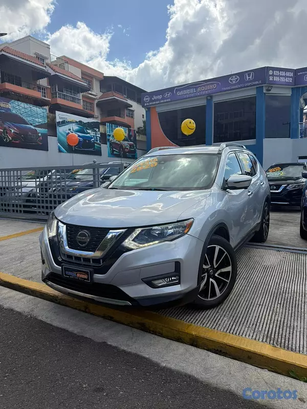 jeepetas y camionetas - Nissan Rogue SL 2020 7