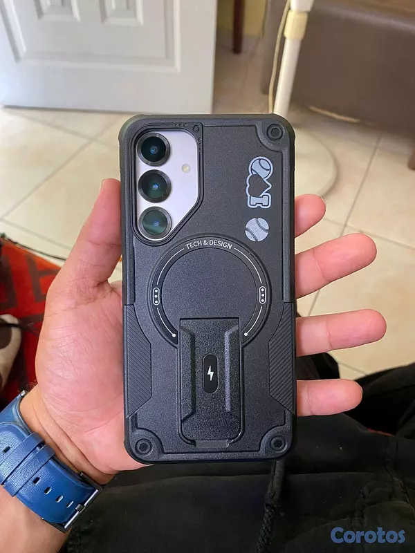 celulares y tabletas - Samsungs25plus nuevo 
se vende o secambia 
por el honormagic7pro doy diferencia  2